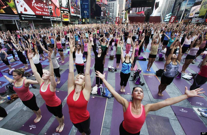 Yoga in New York on Summer Solstice 