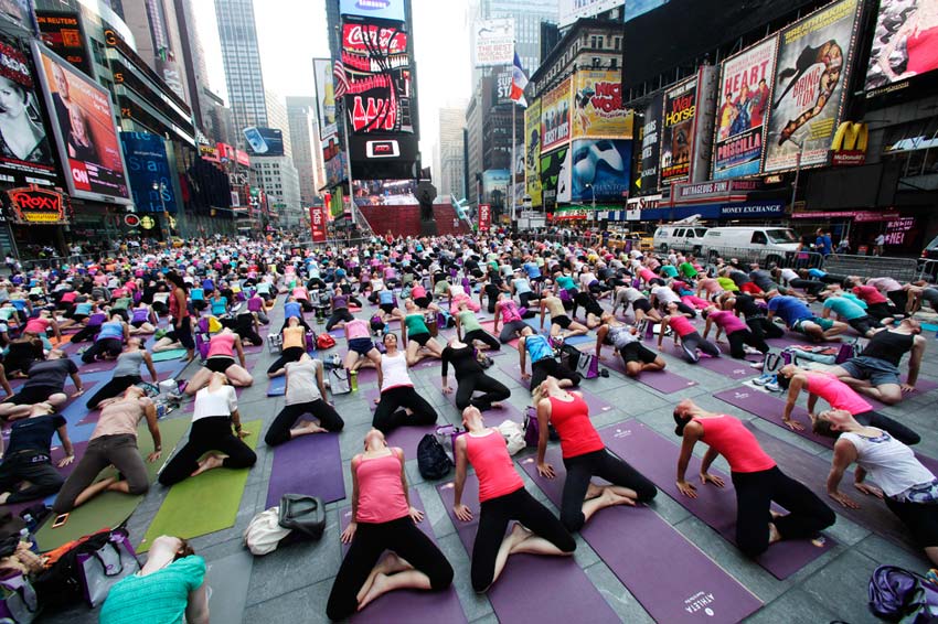 Yoga in New York on Summer Solstice 