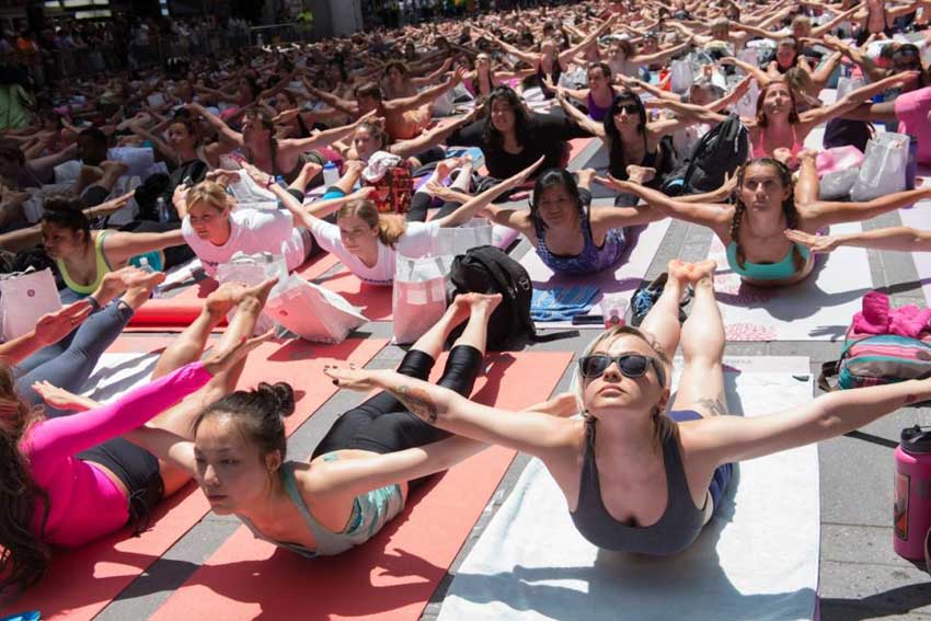 Yoga in New York on Summer Solstice 