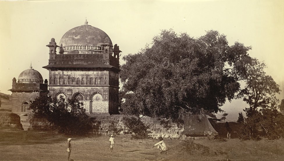 Malik Ambar's tomb - Khuldabad 1860q