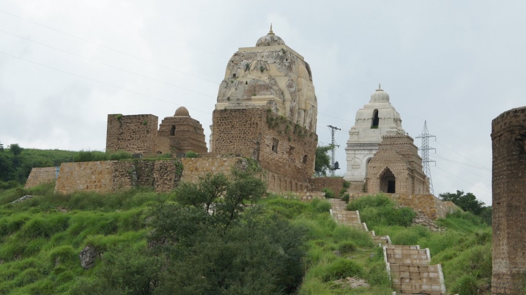 Sat Ghara Temple