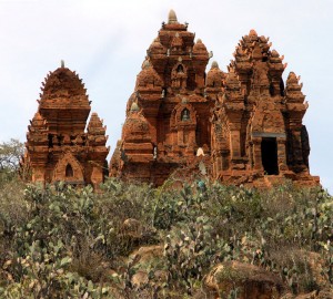 ancient hindu temples vietnam