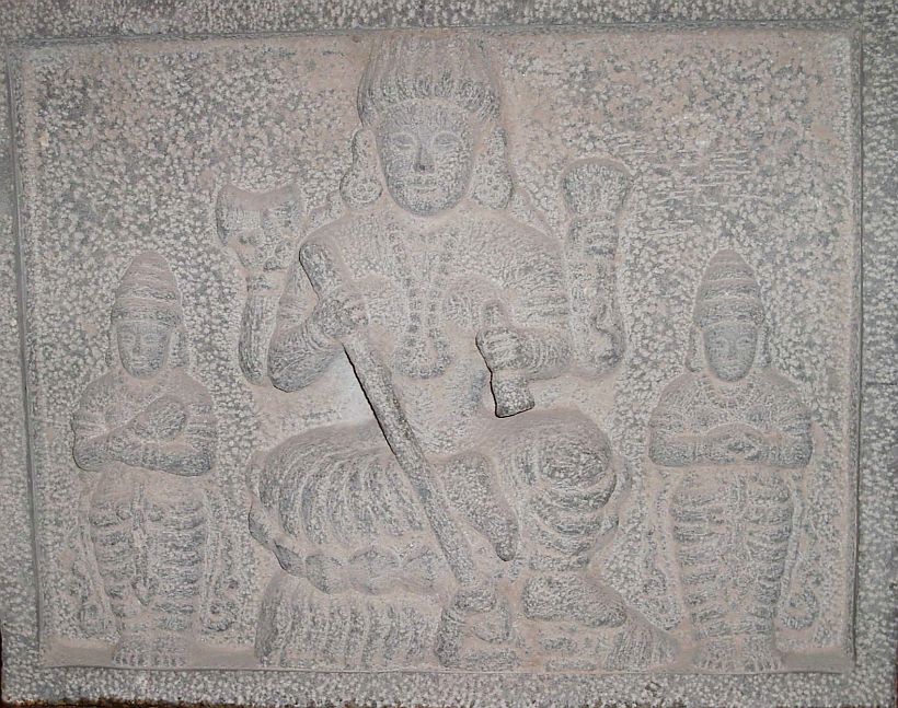 Carving_of_Siva_from_a_Hindu_Temple_at_Quanzhou_China