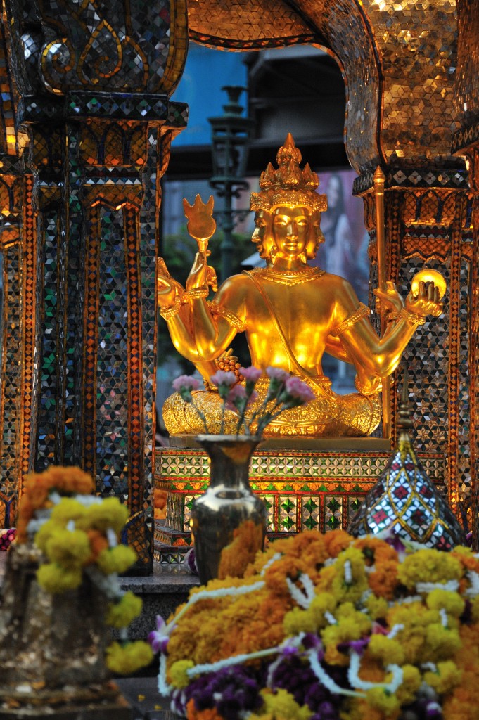 Erawan_Shrine_in_Bangkok