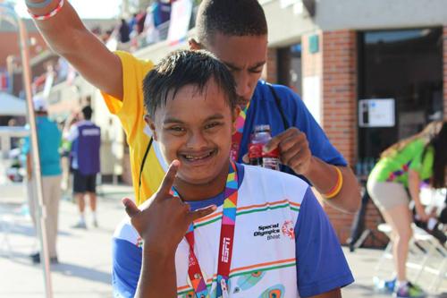 anayatan-rajkumar-of-aassam_-winner-of-gold-medal-25-m-breaststroke.