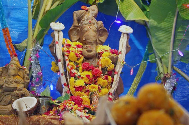 To Make a Difference delivers eco-friendly Ganeshas at your doorstep. Photo courtesy: Tmad.org
