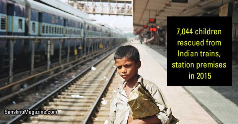 7,044-kids-rescued-from-Indian-trains,-station-premises-in-2015