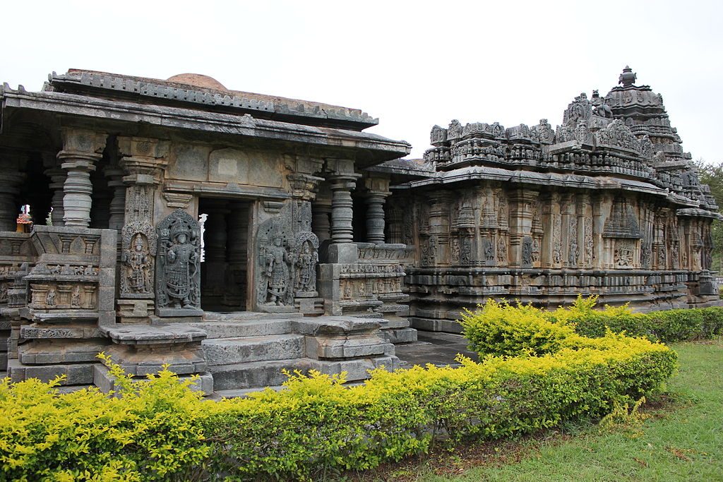 A_profile_of_Bucesvara_temple_at_Koravangala_2