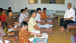 RSS affiliates call for streamlining of Gurukuls